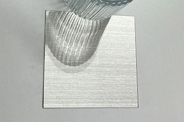 ＨＬ（ヘアライン）材